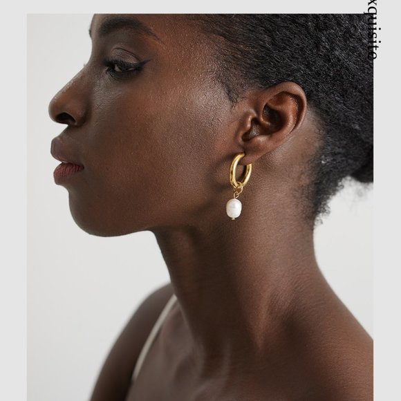 ^NEW 18K Gold Plated Fresh Pearl Drop Round Hoop Earrings - Picture 3 of 9